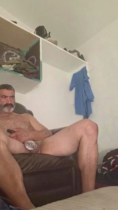 Danishot232581 live cam on Cam4