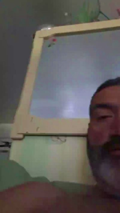 Danishot232581 live cam on Cam4