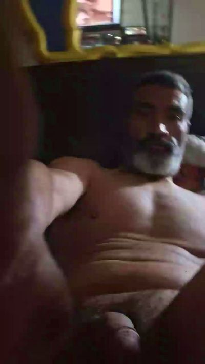 Danishot232581 live cam on Cam4