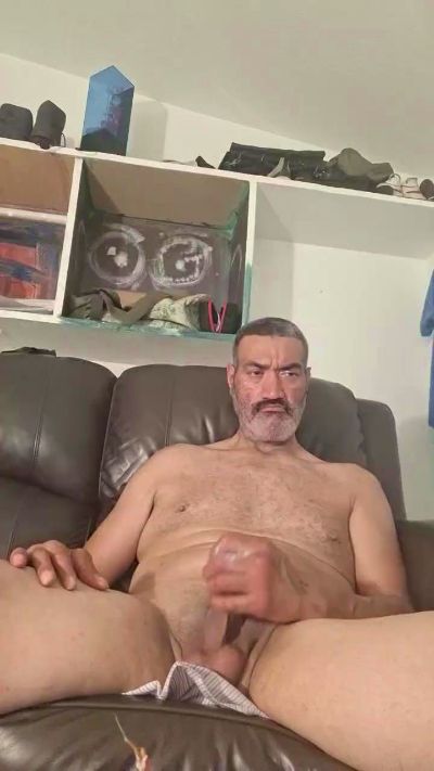 Danishot232581 live cam on Cam4