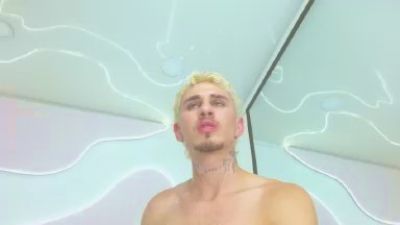 DanntheStiff live cam on Cam4