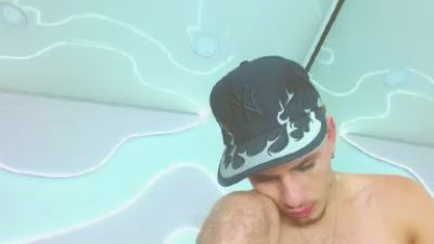 DanntheStiff live cam on Cam4