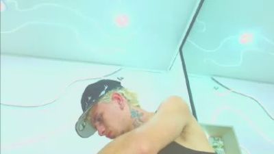 DanntheStiff live cam on Cam4