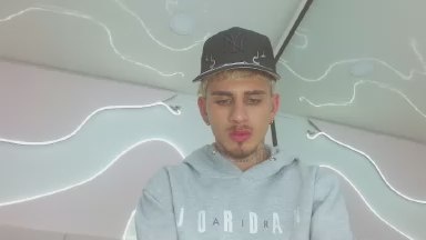 DanntheStiff live cam on Cam4