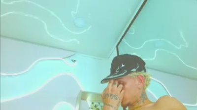 DanntheStiff live cam on Cam4