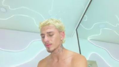 DanntheStiff live cam on Cam4