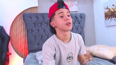 DannySantoro_ live cam on Cam4