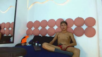 Dannyssex1 live cam on Cam4