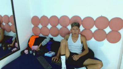 Dannyssex1 live cam on Cam4