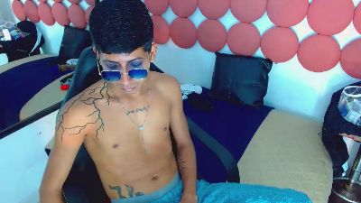 Dannyssex1 live cam on Cam4