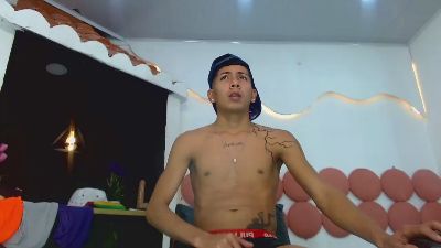 Dannyssex1 live cam on Cam4
