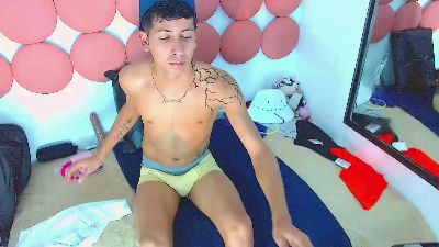 Dannyssex1 live cam on Cam4