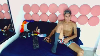 Dannyssex1 live cam on Cam4
