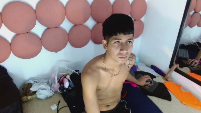 Dannyssex1 live cam on Cam4