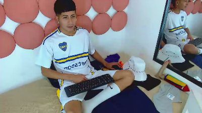 Dannyssex1 live cam on Cam4
