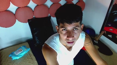 Dannyssex1 live cam on Cam4