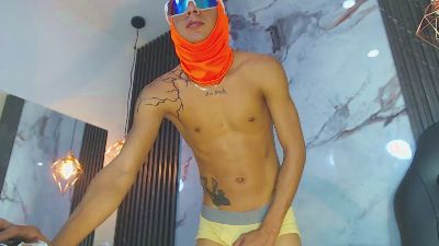 Dannyssex1 live cam on Cam4