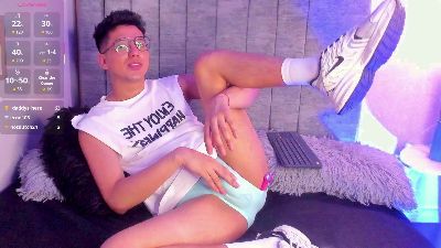 Dannyy_Bloom live cam on Cam4