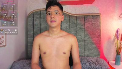 Dannyy_Bloom live cam on Cam4
