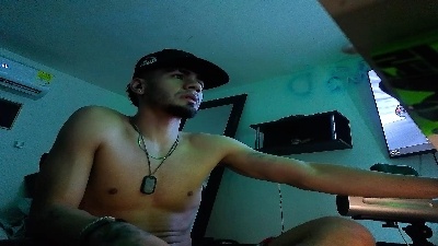 DanyGozme live cam on Cam4