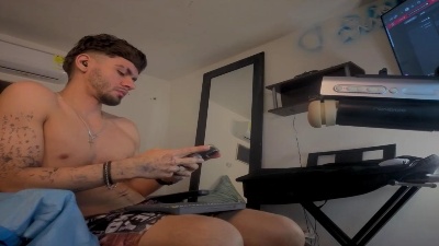 DanyGozme live cam on Cam4