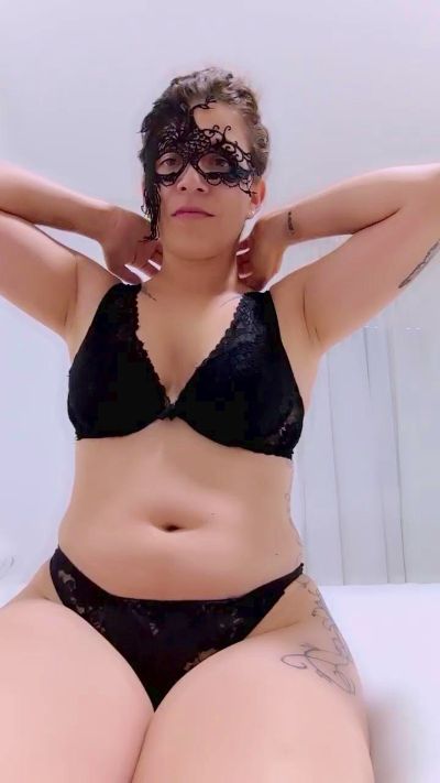 Danyz9 live cam on Cam4