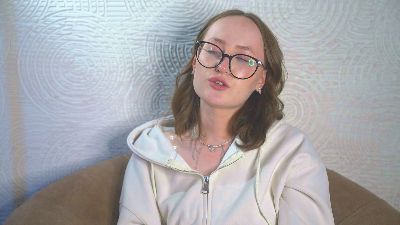 DaphineMccra webcam