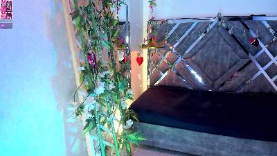 DaphneContry live cam on Cam4