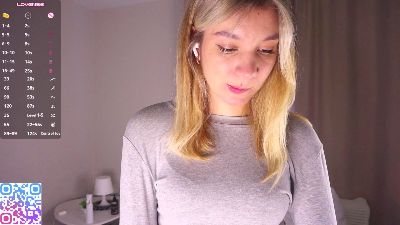 DaraKellon live cam on Cam4