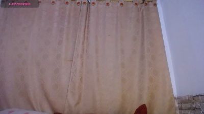 Darasweet18 live cam on Cam4