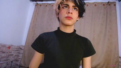 Darasweet18 live cam on Cam4