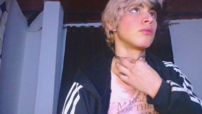 Darasweet18 live cam on Cam4