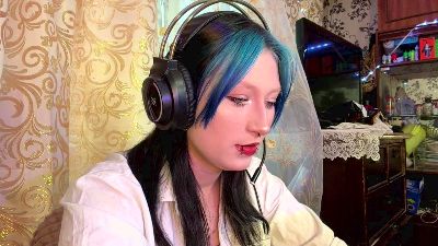 DarbyRoussell live cam on Cam4