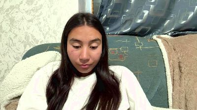 DarceyMorioka live cam on Cam4