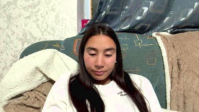 DarceyMorioka live cam on Cam4