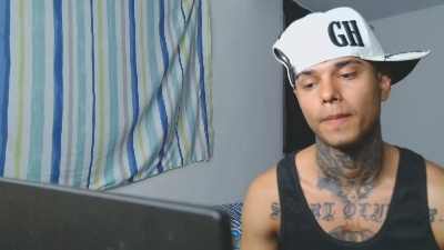 Darel_mix live cam on Cam4