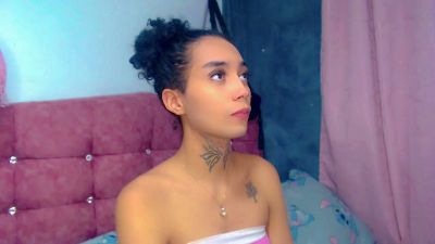 DariaAtehortua live cam on Cam4