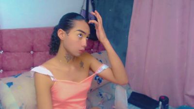DariaAtehortua live cam on Cam4