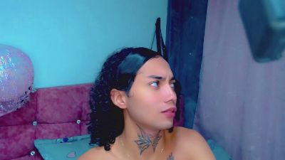 DariaAtehortua live cam on Cam4