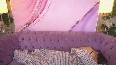 DariaCalm live cam on Cam4