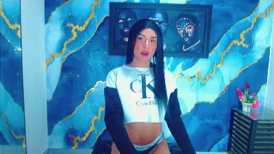 Darianny_glow live cam on Cam4