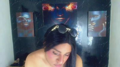 Darianny_glow live cam on Cam4