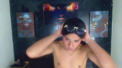 Darianny_glow live cam on Cam4