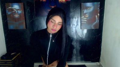 Darianny_glow live cam on Cam4