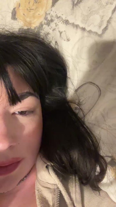 Profile and Statistics for DarkCherry_ on Cam4