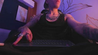 Dark_void live cam on Cam4