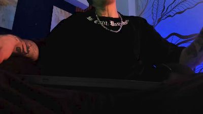 Dark_void live cam on Cam4