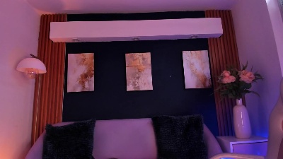 Dark_void live cam on Cam4
