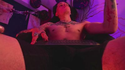 Dark_void live cam on Cam4