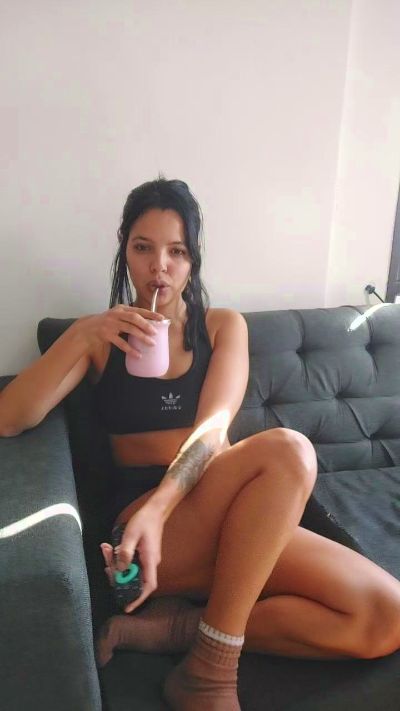DarkhoneyX live cam on Cam4